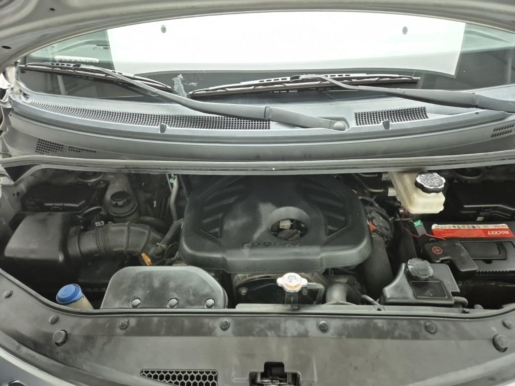 2017 HYUNDAI GRAND STAREX 