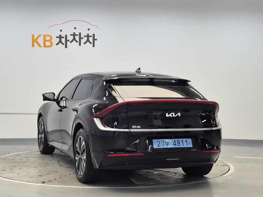 2022 KIA EV6 