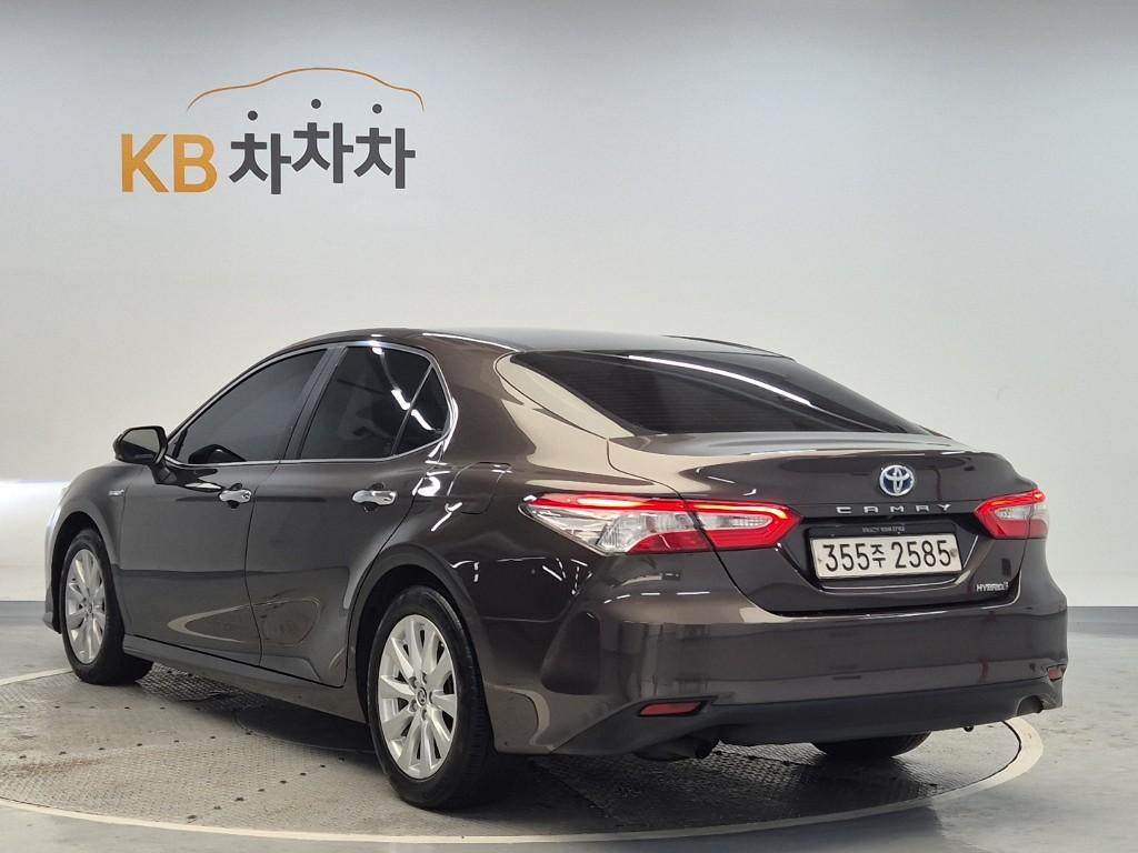 2021 TOYOTA CAMRY 
