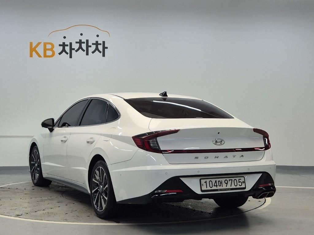 2020 HYUNDAI SONATA (DN8) 