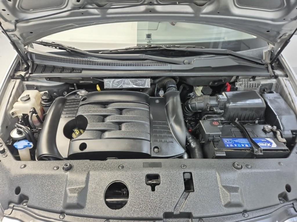 2010 KIA GRAND CARNIVAL 