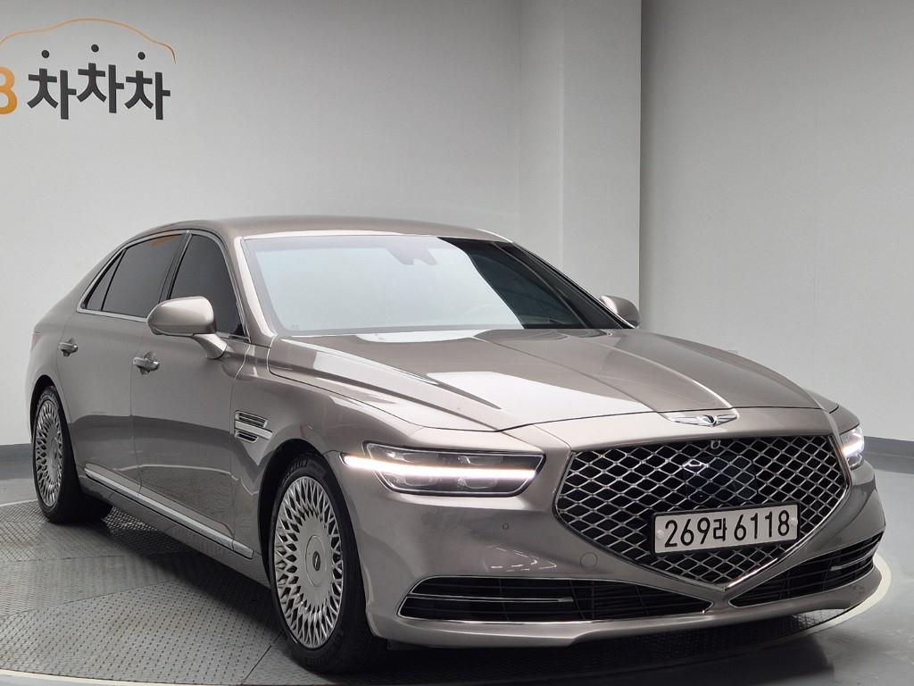 2019 GENESIS G90 