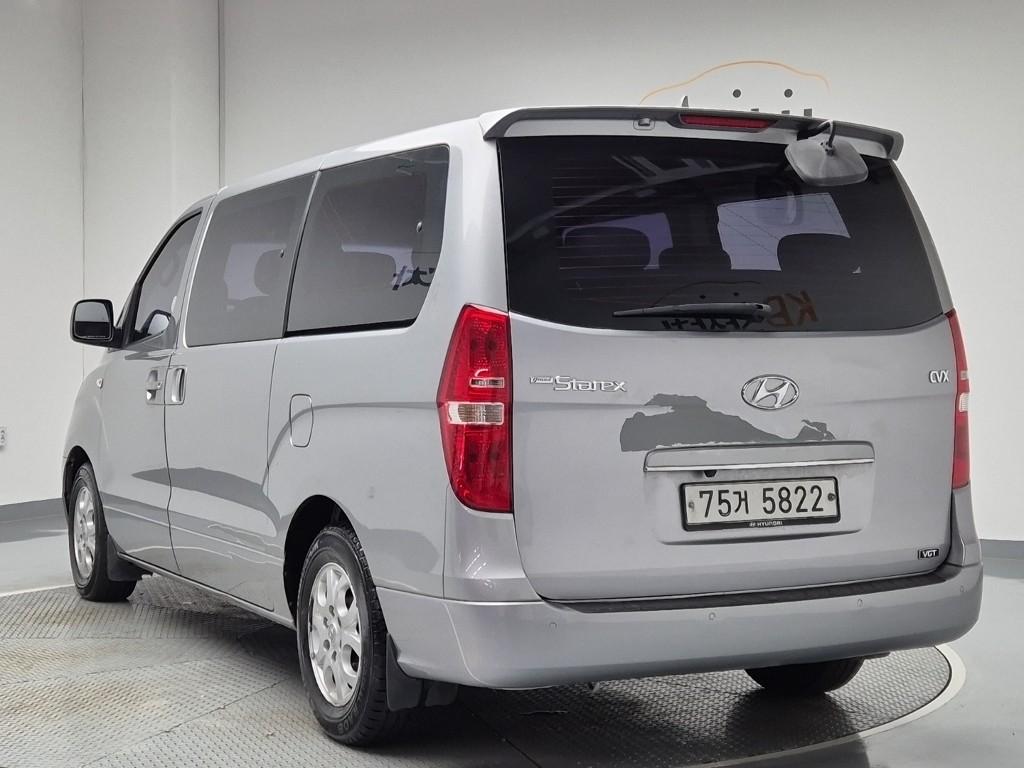 2012 HYUNDAI GRAND STAREX 