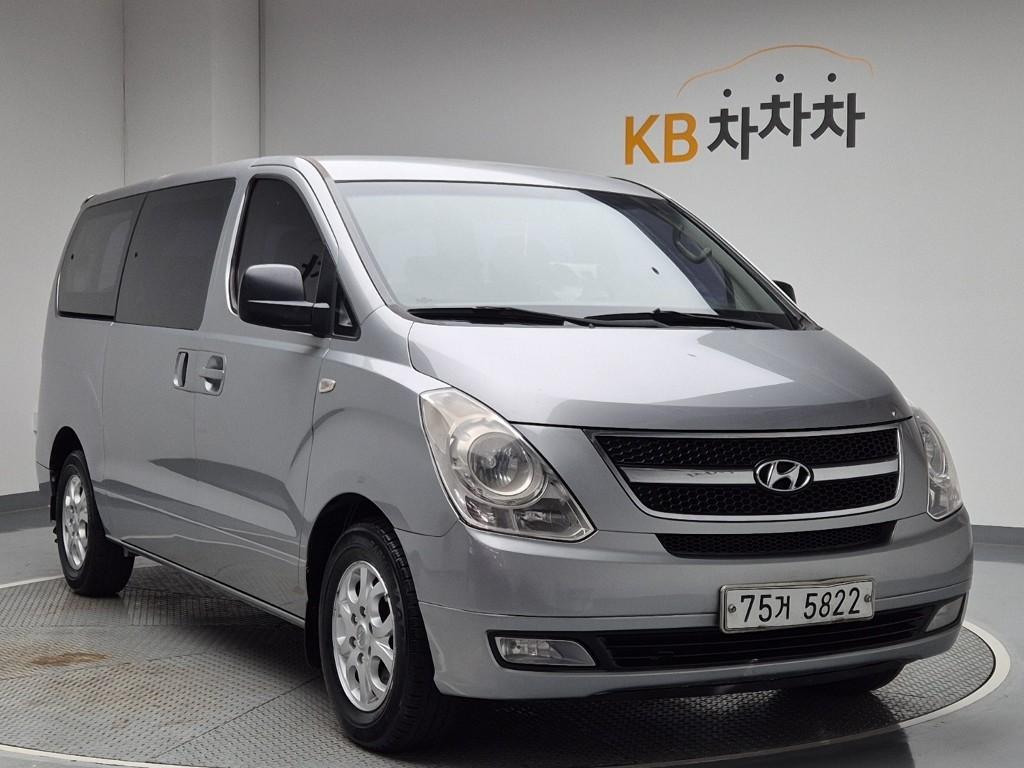 2012 HYUNDAI GRAND STAREX 