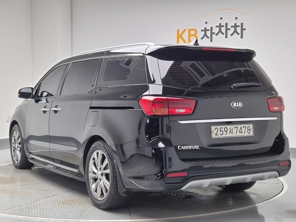 2019 KIA THE NEW CARNIVAL 
