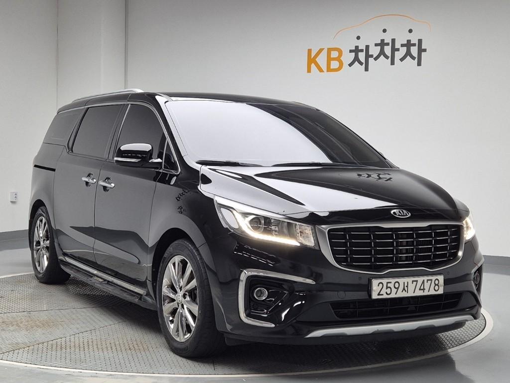 2019 KIA THE NEW CARNIVAL 
