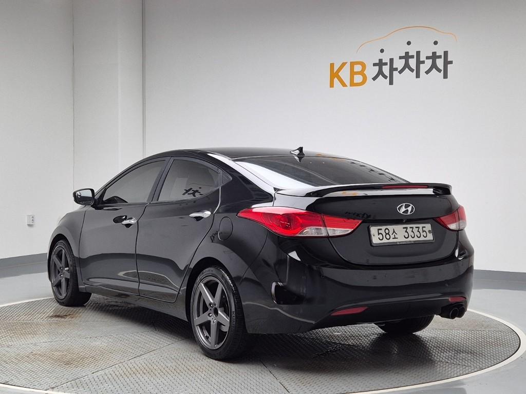 2013 HYUNDAI AVANTE MD 