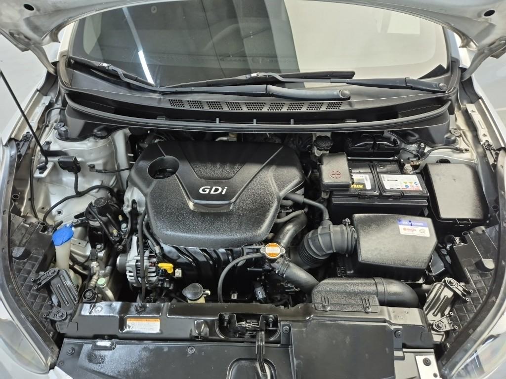 2011 HYUNDAI AVANTE MD 