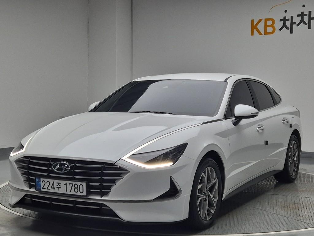 2021 HYUNDAI SONATA (DN8) 