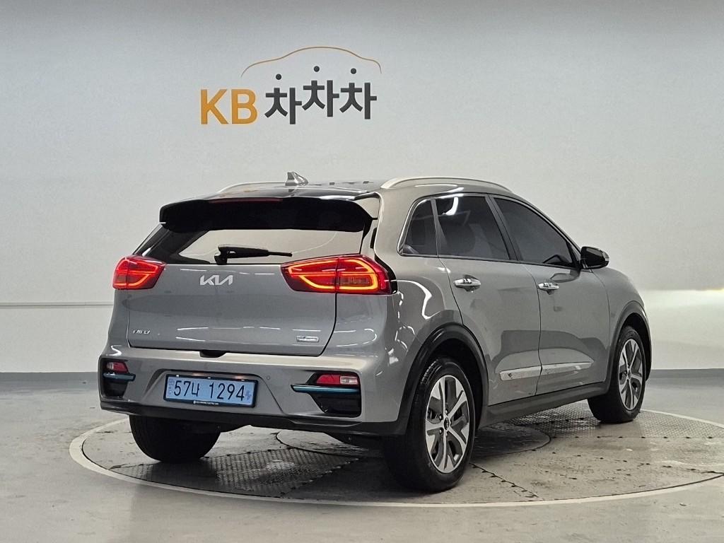 2022 KIA NIRO EV 