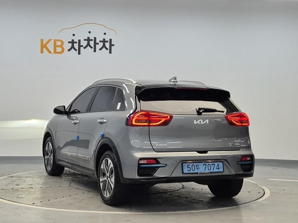 2022 KIA NIRO EV 