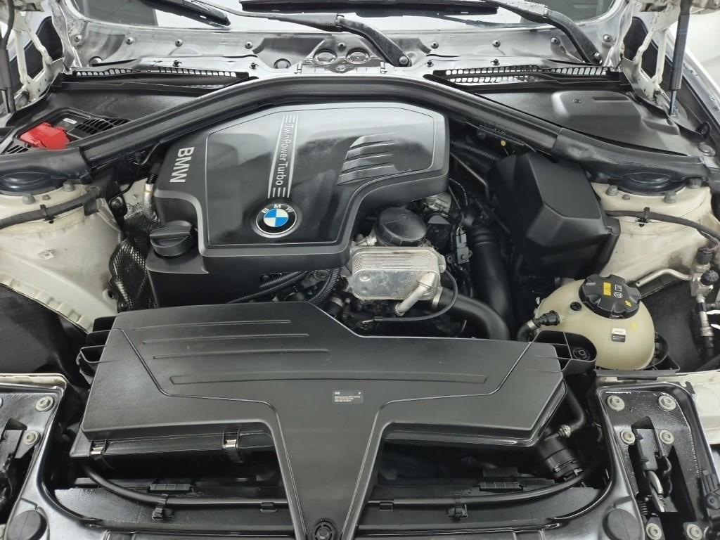 2018 BMW 3 Series (6Gen) 