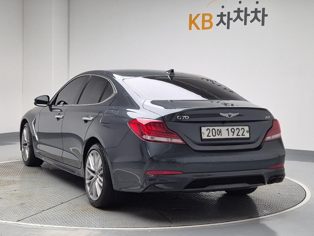 2019 GENESIS G70 