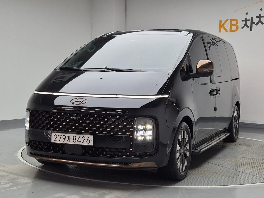 2023 HYUNDAI STARIA 