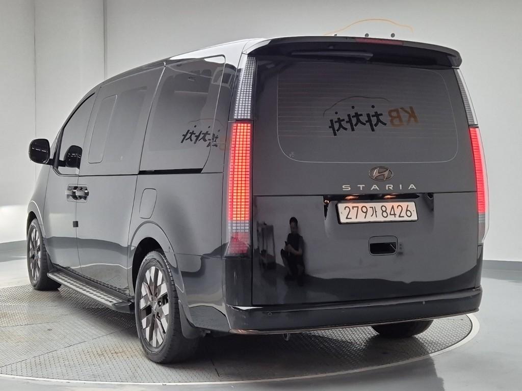 2023 HYUNDAI STARIA 