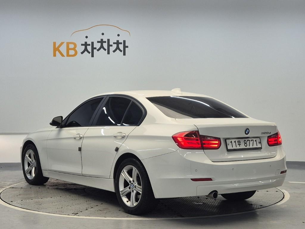 2015 BMW 3 Series (6Gen) 