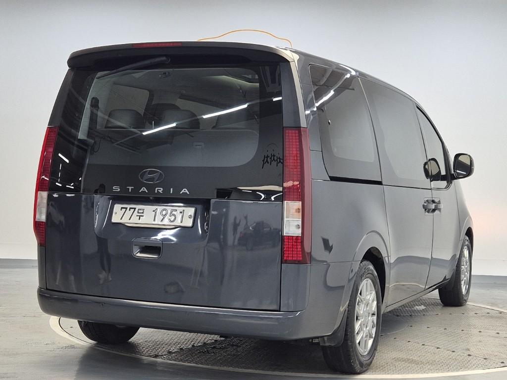 2022 HYUNDAI STARIA 