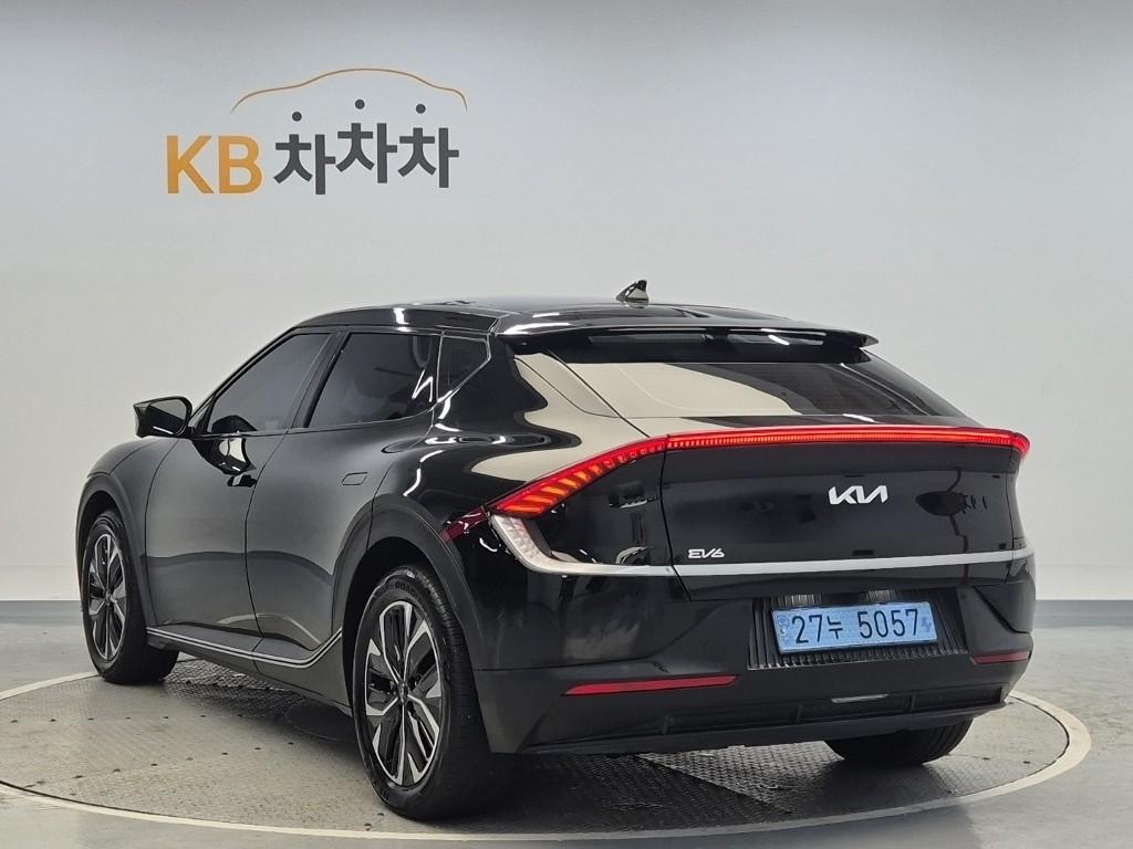 2022 KIA EV6 