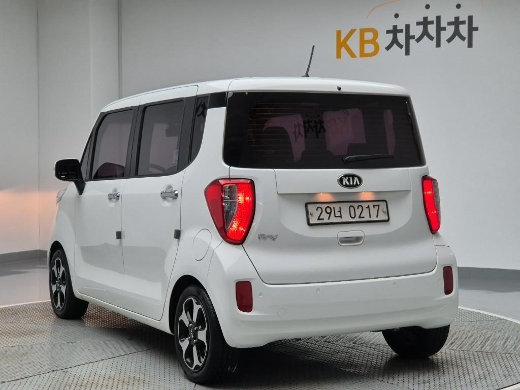 2016 KIA RAY 