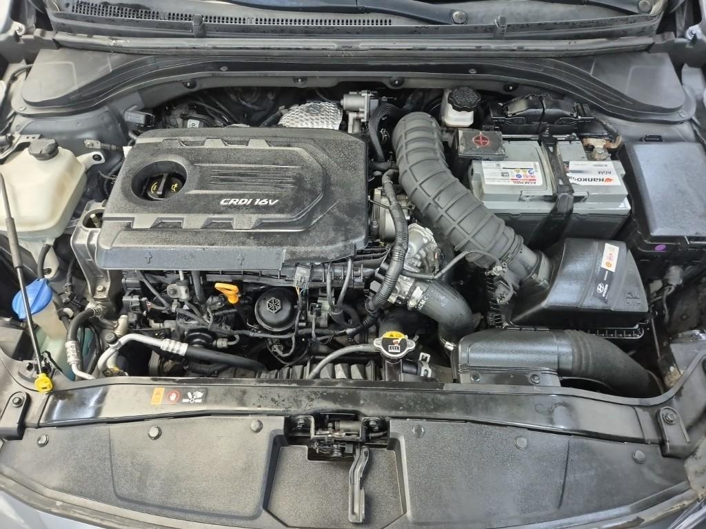 2016 HYUNDAI AVANTE AD 