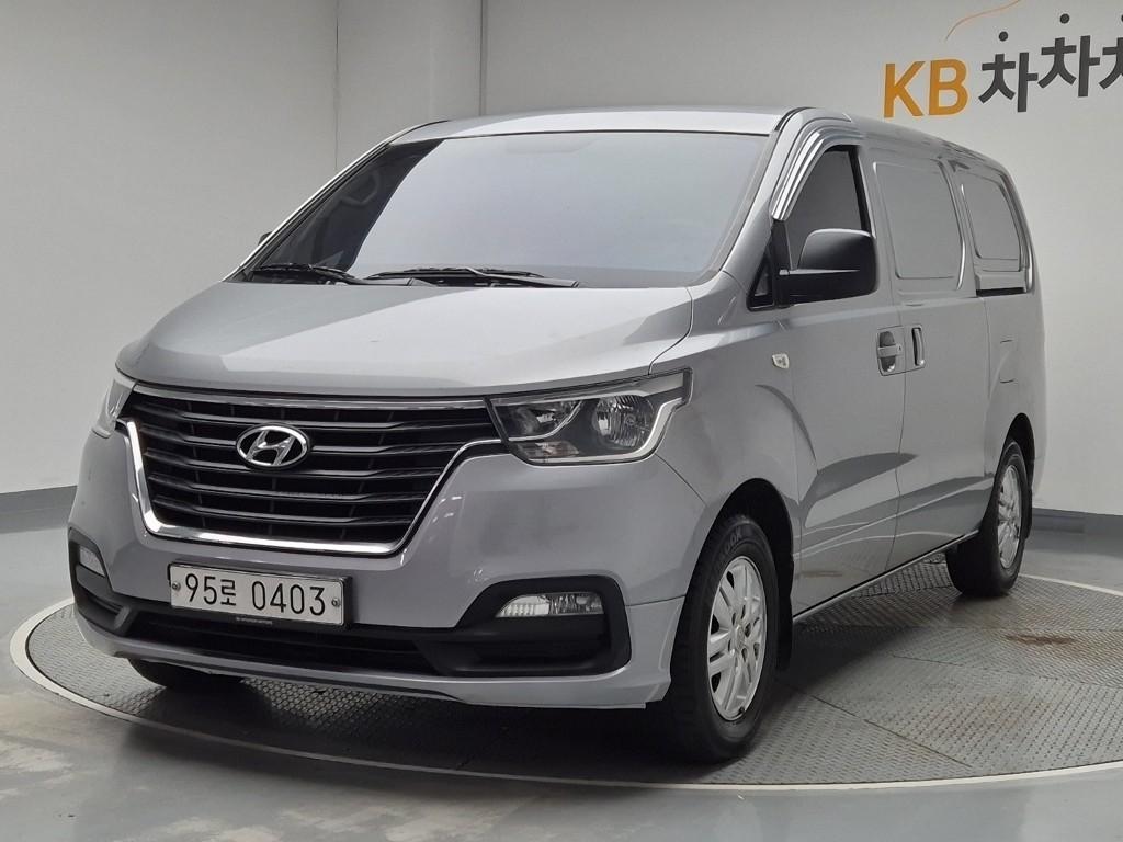 2019 HYUNDAI THE NEW GRAND STAREX 