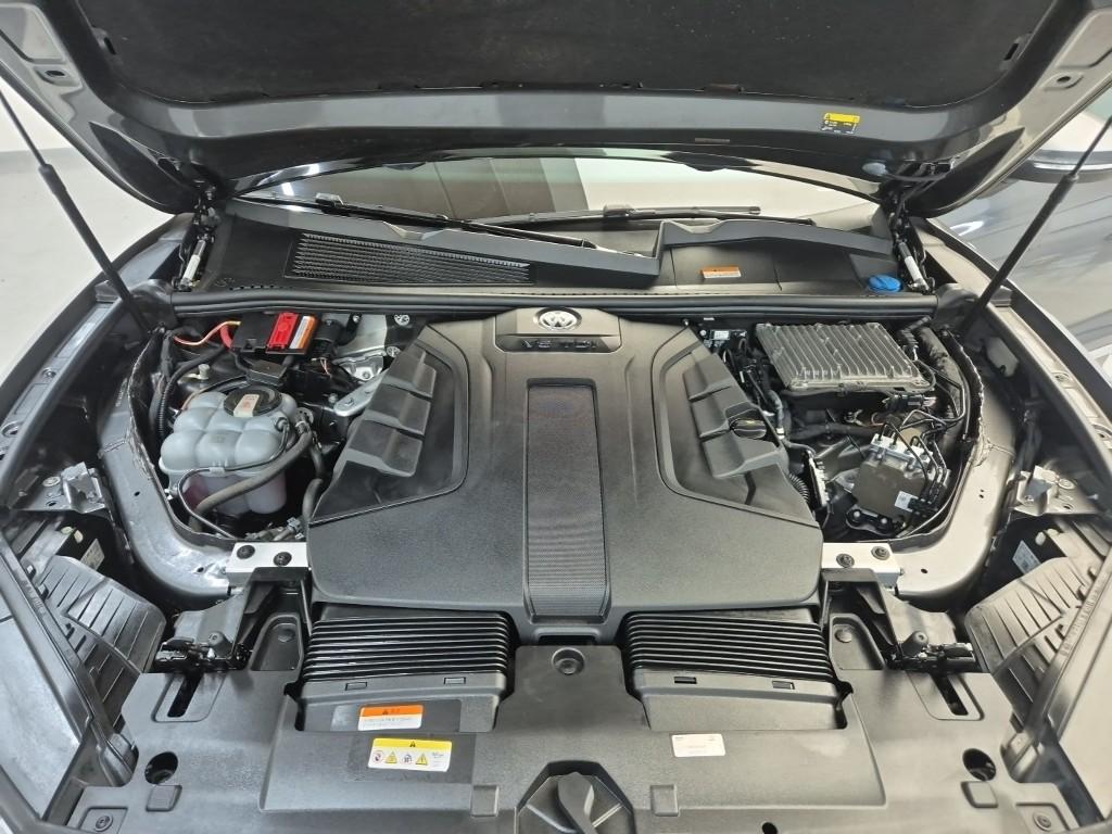 2021 VOLKSWAGEN TOUAREG (3Gen) 