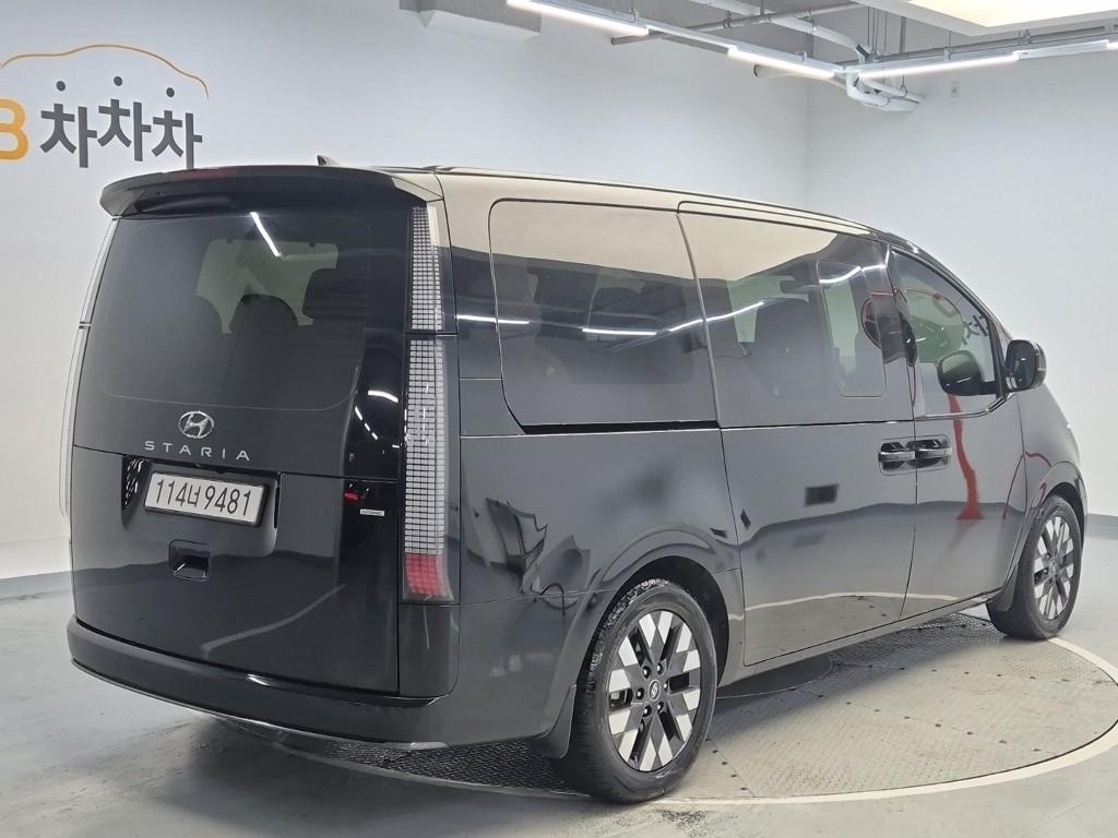 2023 HYUNDAI STARIA 
