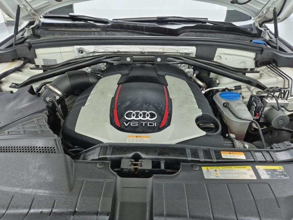 2014 AUDI SQ5 