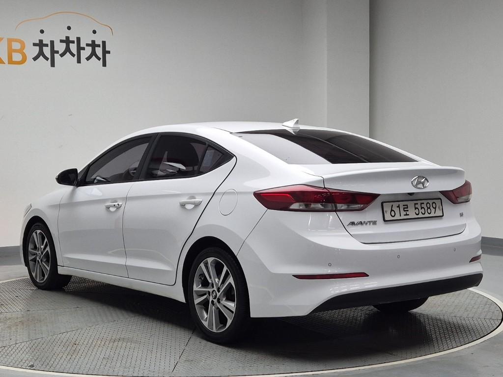 2018 HYUNDAI AVANTE AD 