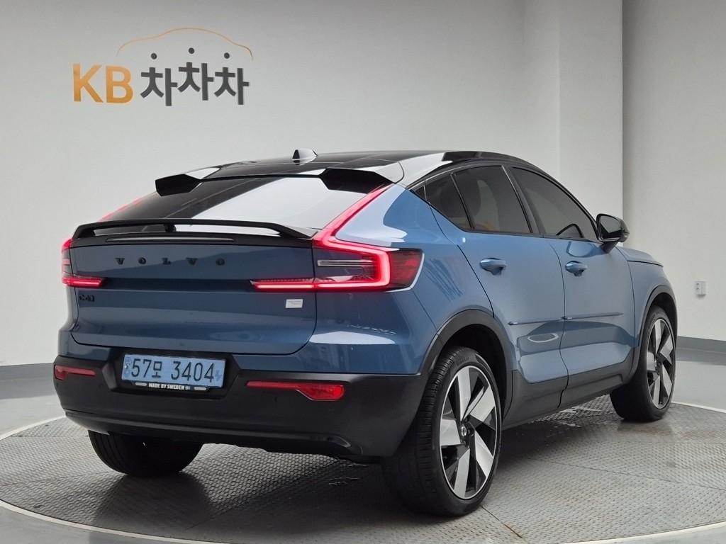 2022 VOLVO C40 RECHARGE 