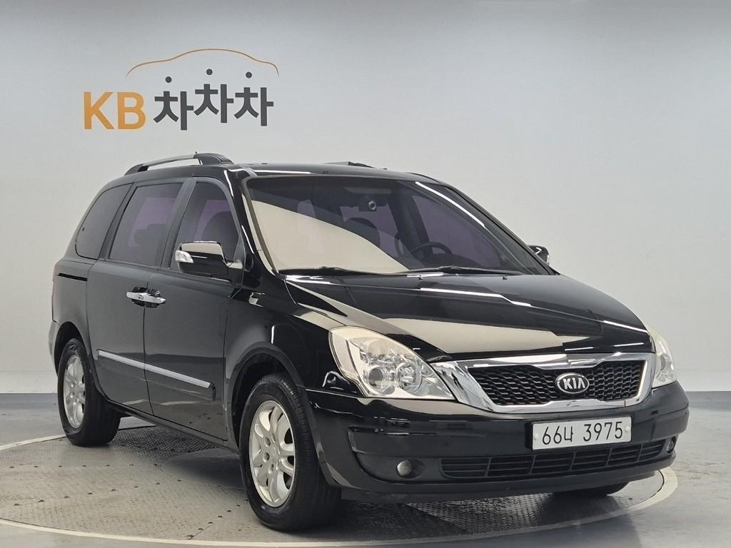 2013 KIA CARNIVAL R 