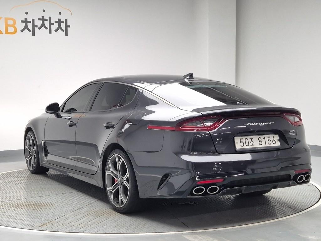 2018 KIA STINGER 