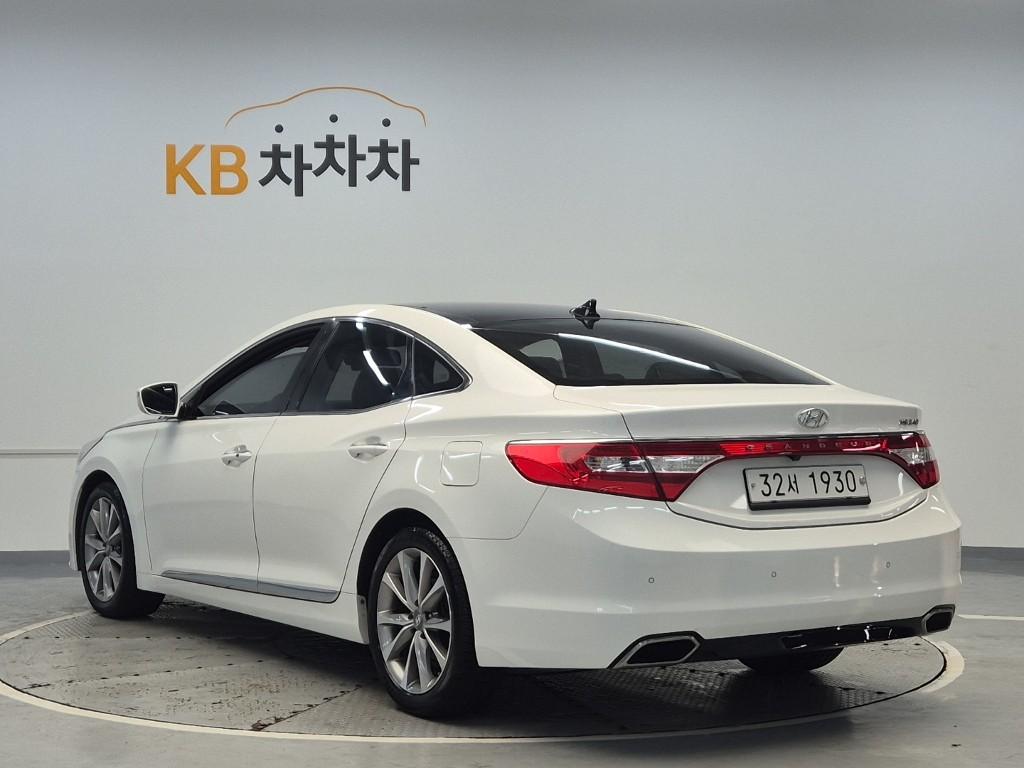 2016 HYUNDAI GRANDEUR HG 