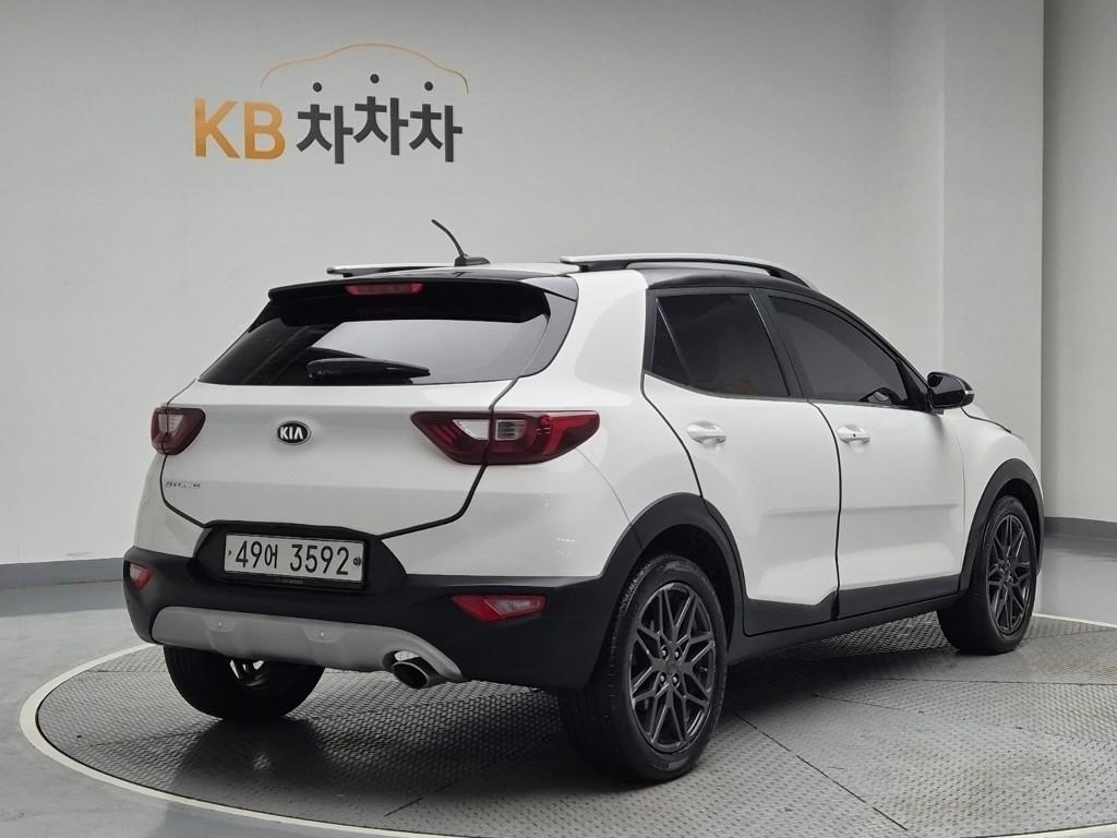 2018 KIA STONIC 