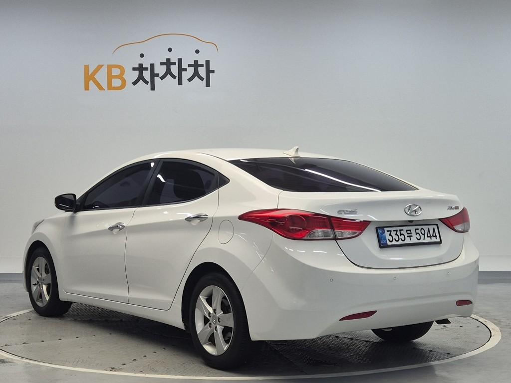 2012 HYUNDAI AVANTE MD 