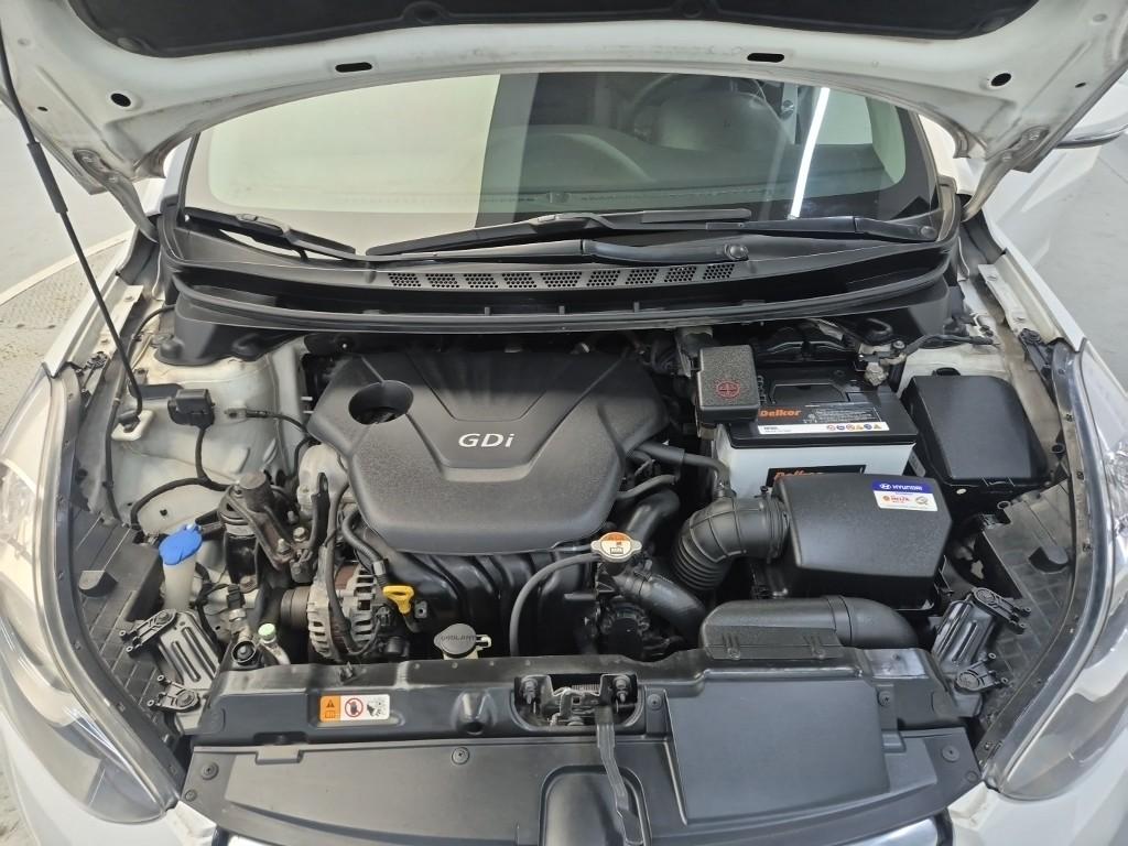 2012 HYUNDAI AVANTE MD 