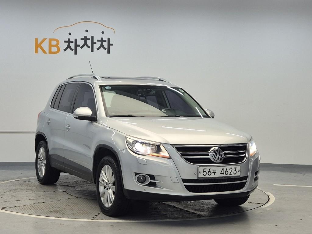 2011 VOLKSWAGEN TIGUAN 