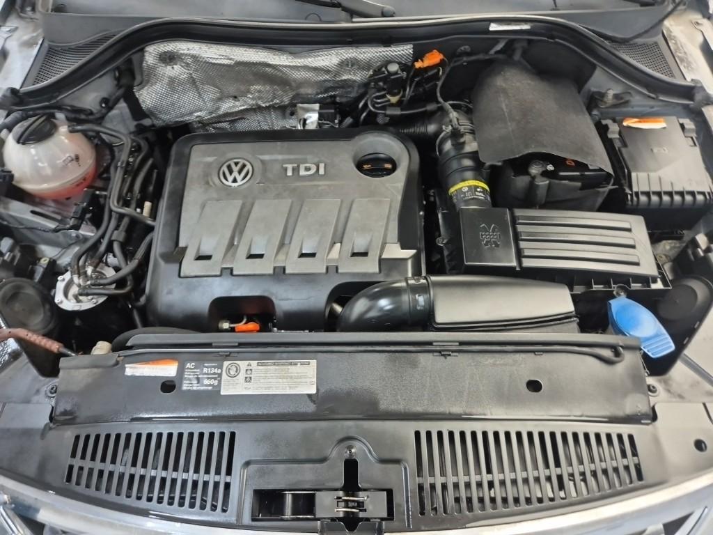 2011 VOLKSWAGEN TIGUAN 