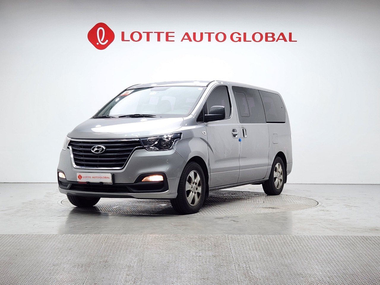 2020 HYUNDAI THE NEW GRAND STAREX 12seat Diesel Smart