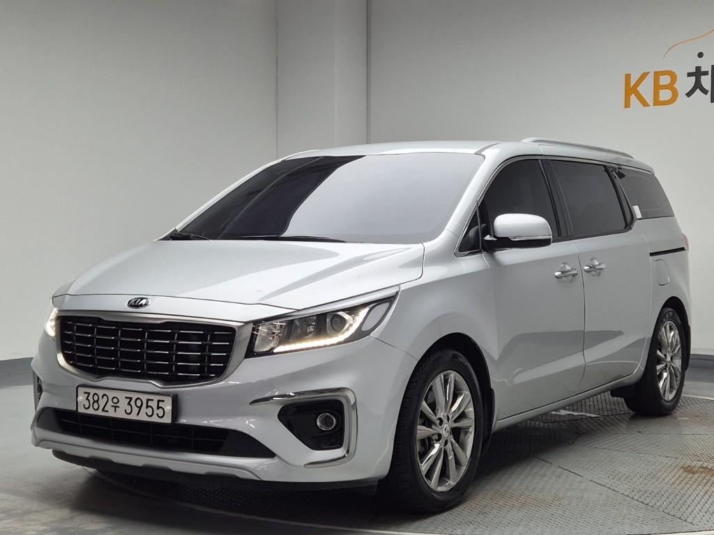 2019 KIA THE NEW CARNIVAL 