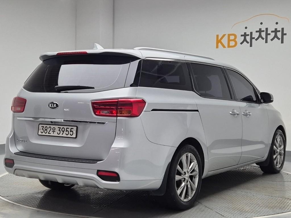 2019 KIA THE NEW CARNIVAL 