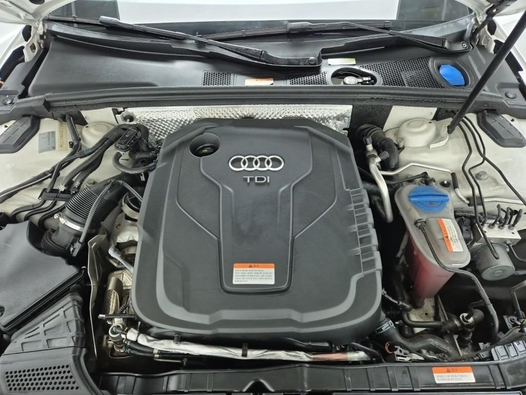 2015 AUDI A4 (4Gen) 