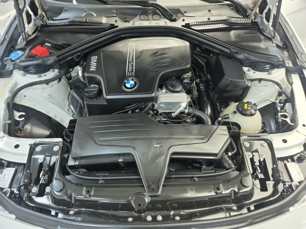 2018 BMW 3 Series (6Gen) 