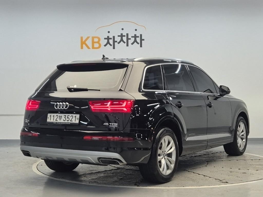 2019 AUDI Q7 (2Gen) 