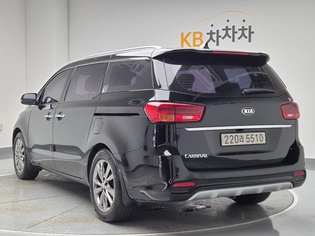 2019 KIA THE NEW CARNIVAL 