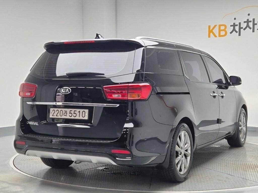 2019 KIA THE NEW CARNIVAL 
