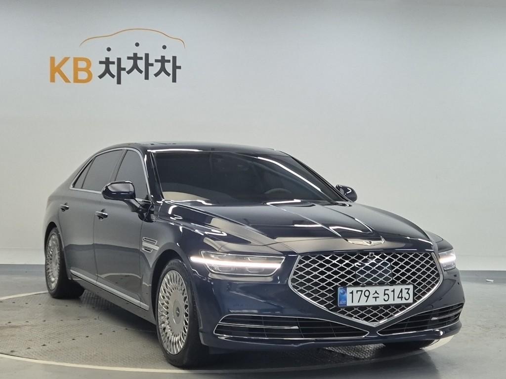 2021 GENESIS G90 