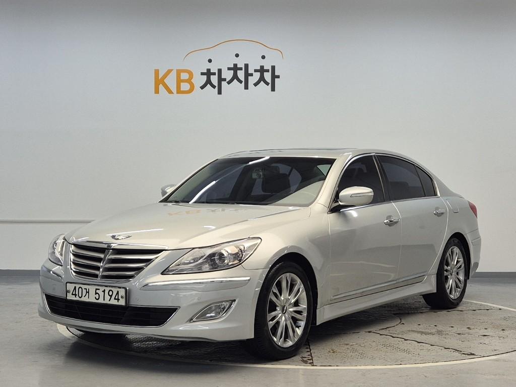 2012 HYUNDAI GENESIS 