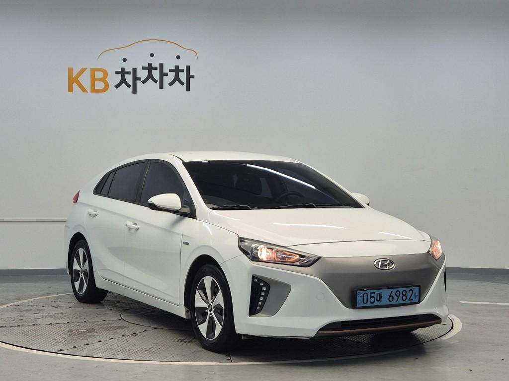 2018 HYUNDAI IONIQ Electric 