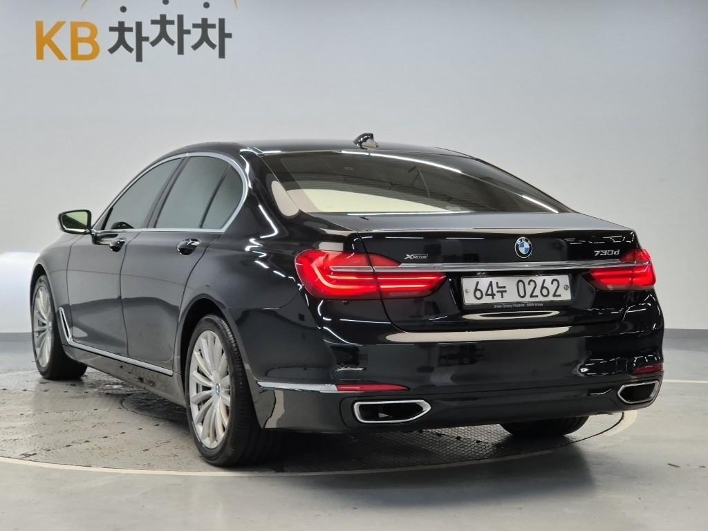 2016 BMW 7 SERIES (6Gen) 